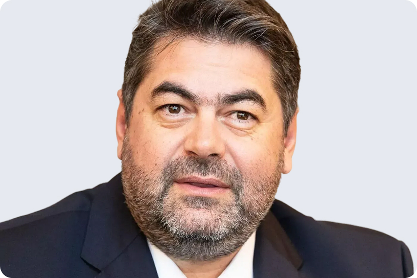 Dr Greg Siourounis CL